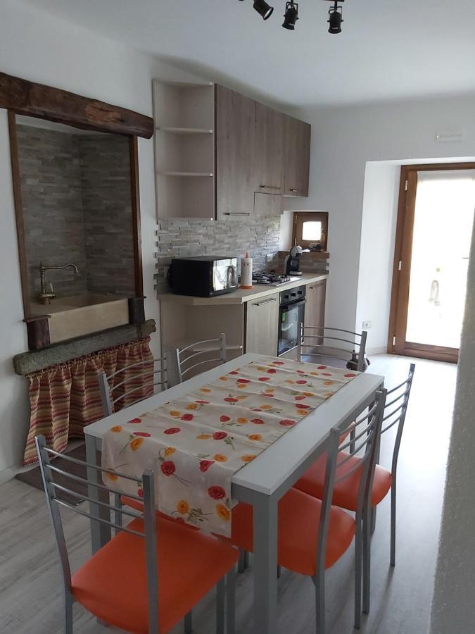 Casa Cimavilla Con Parcheggio Privato Gratuito Crevoladossola Eksteriør billede