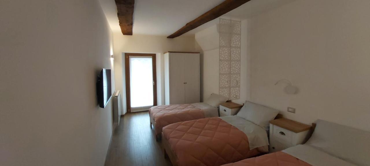 Casa Cimavilla Con Parcheggio Privato Gratuito Crevoladossola Eksteriør billede